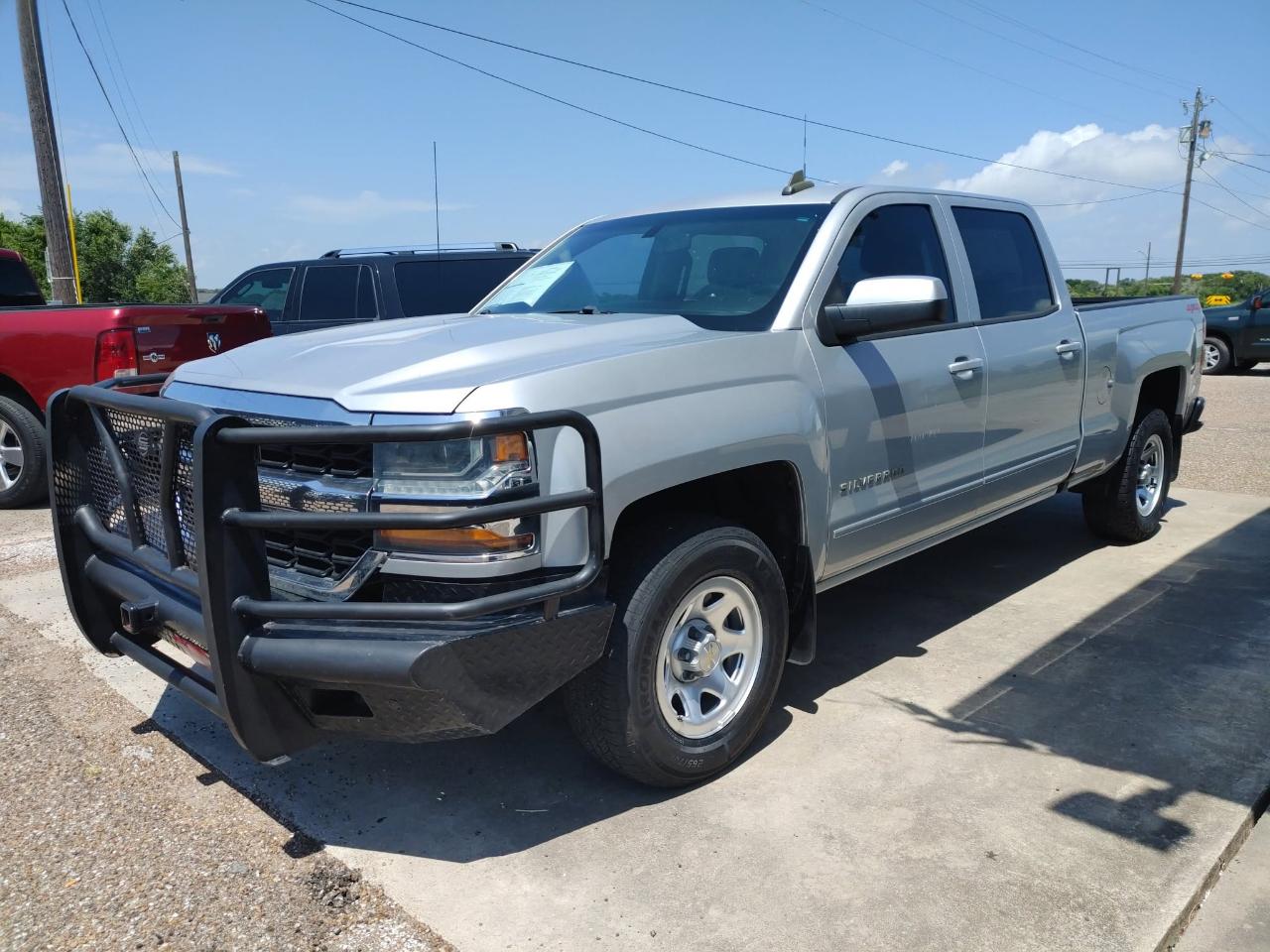 chevrolet silverado 1500 2018 3GCUKREC7JG277194 image chevrolet silverado 1500 2018 3GCUKREC7JG277194 image